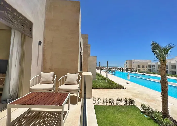 Boho Mint 1 Bdr Mangroovy Pool & Sea View